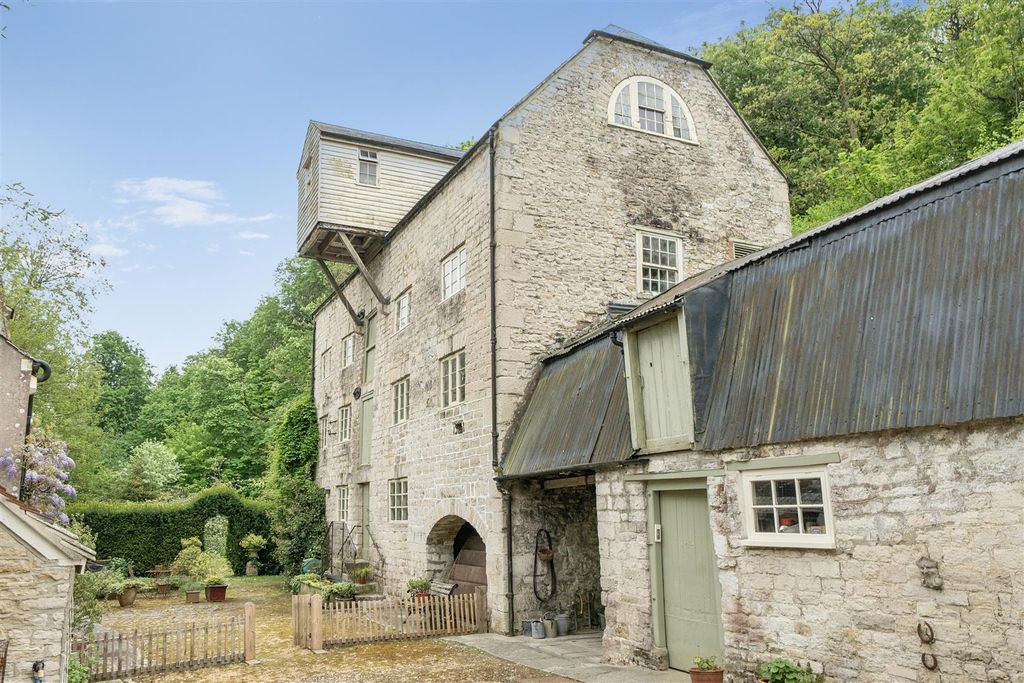 Property photo 3 of 53 The Mill