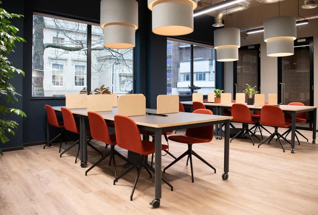 Property photo 2 of 8 Office