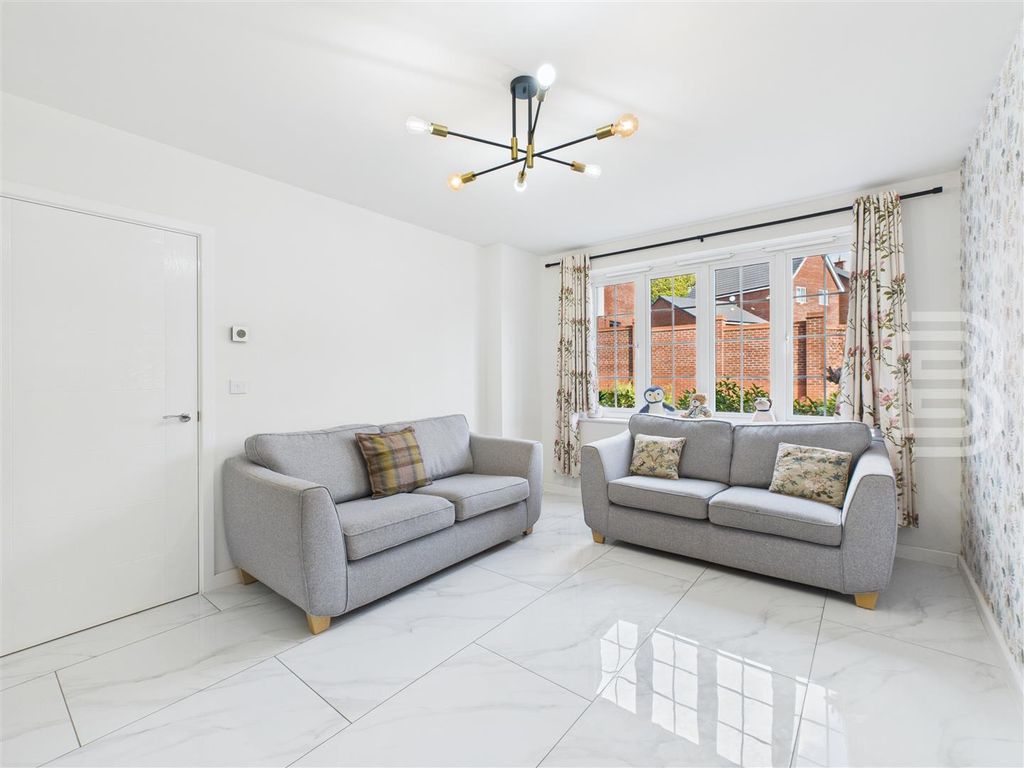 Property photo 3 of 24 Cam05587G0-Pr0070-Still010.Jpg