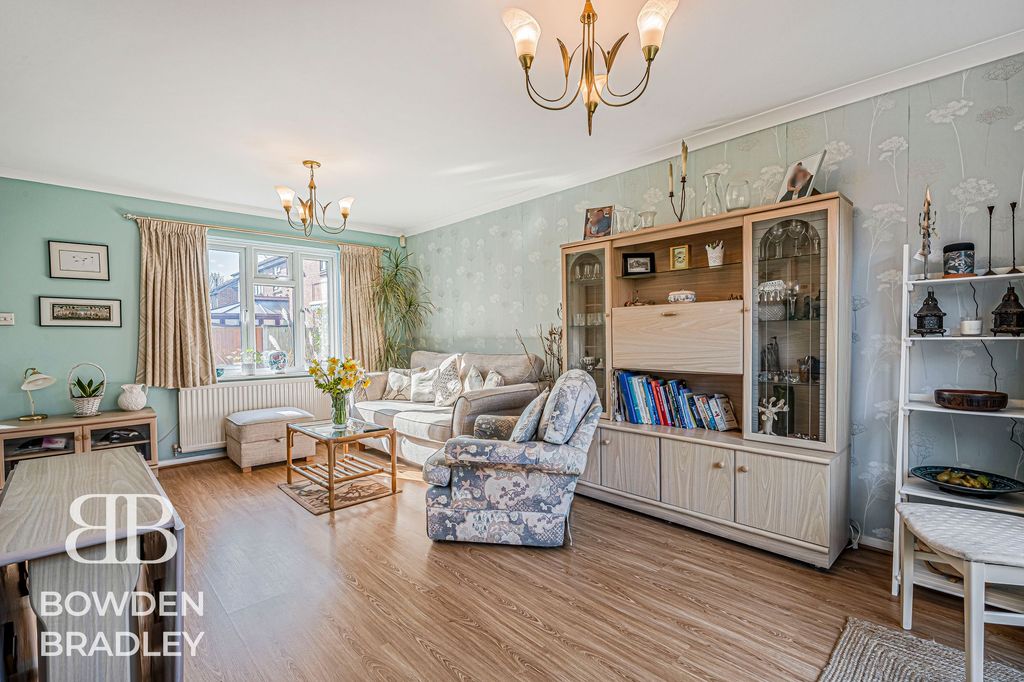 Property photo 3 of 15