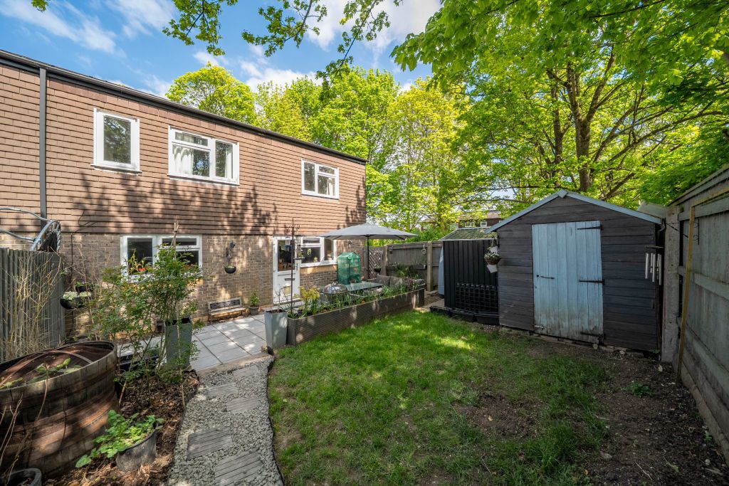 Property photo 2 of 21