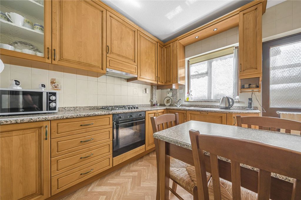 Property photo 2 of 14 Picture No. 09