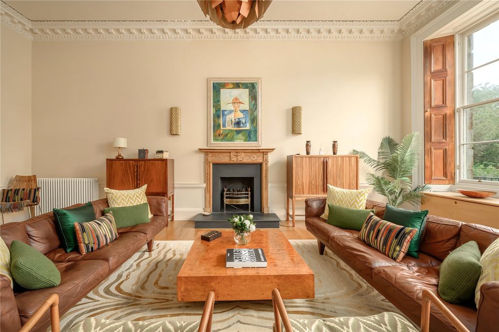 Property photo 2 of 30 Drawing Room