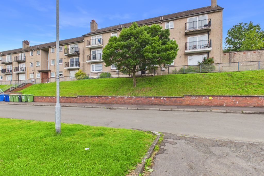 Property photo 1 of 25 Cam05526G0-Pr0166-Still001