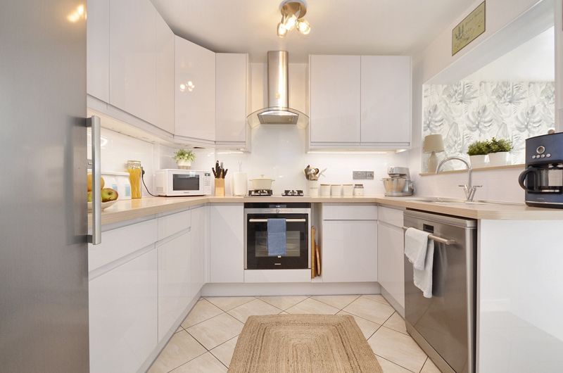 Property photo 2 of 23 Photo 12