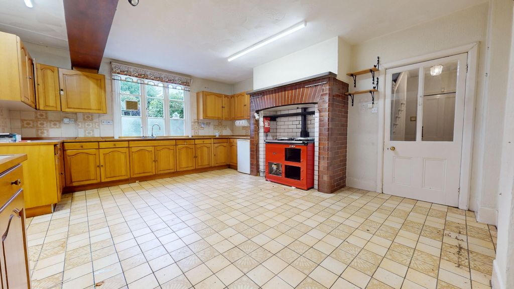 Property photo 2 of 38 4531802