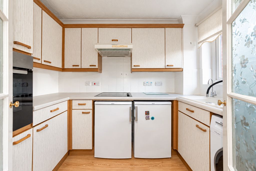 Property photo 3 of 15 9