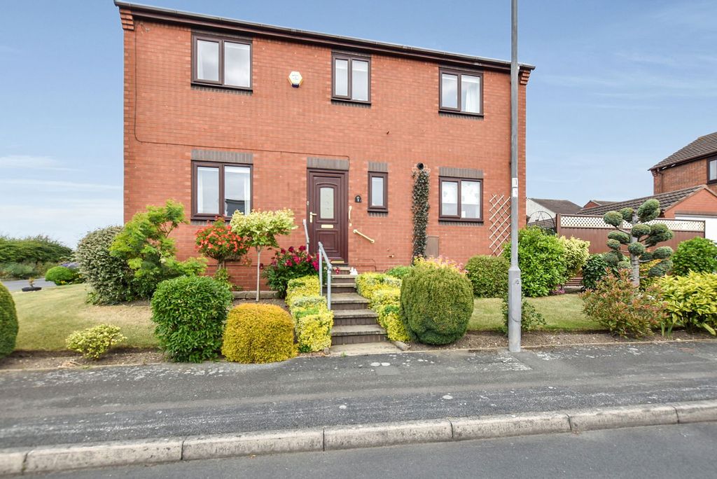 Property photo 1 of 19