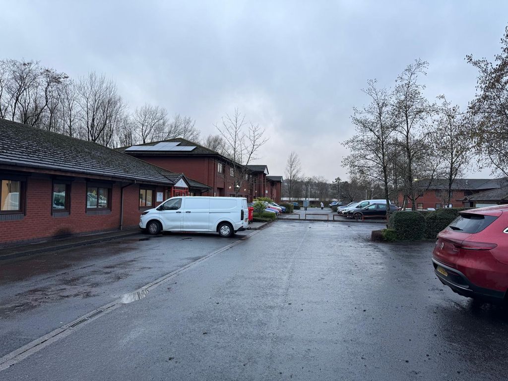 Property photo 2 of 14