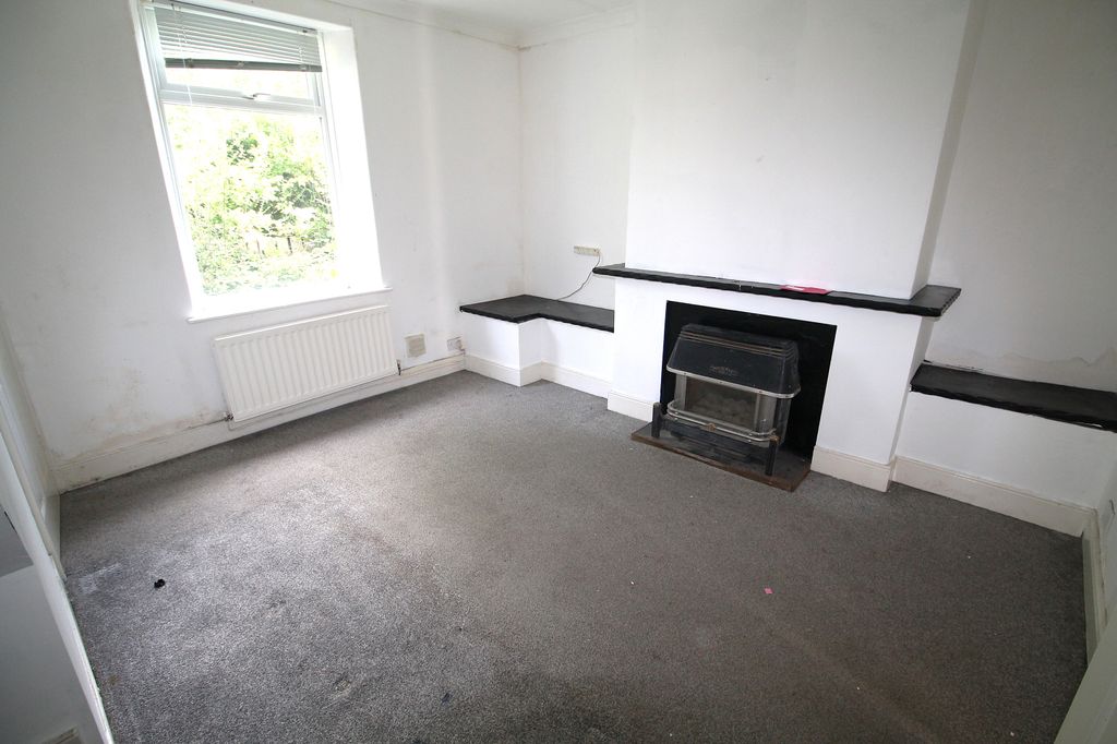 Property photo 2 of 8 Img_2402