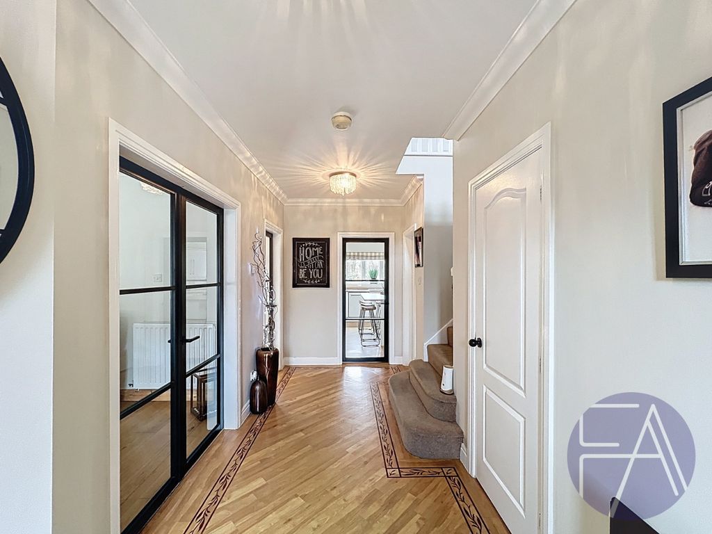 Property photo 2 of 24 4983184