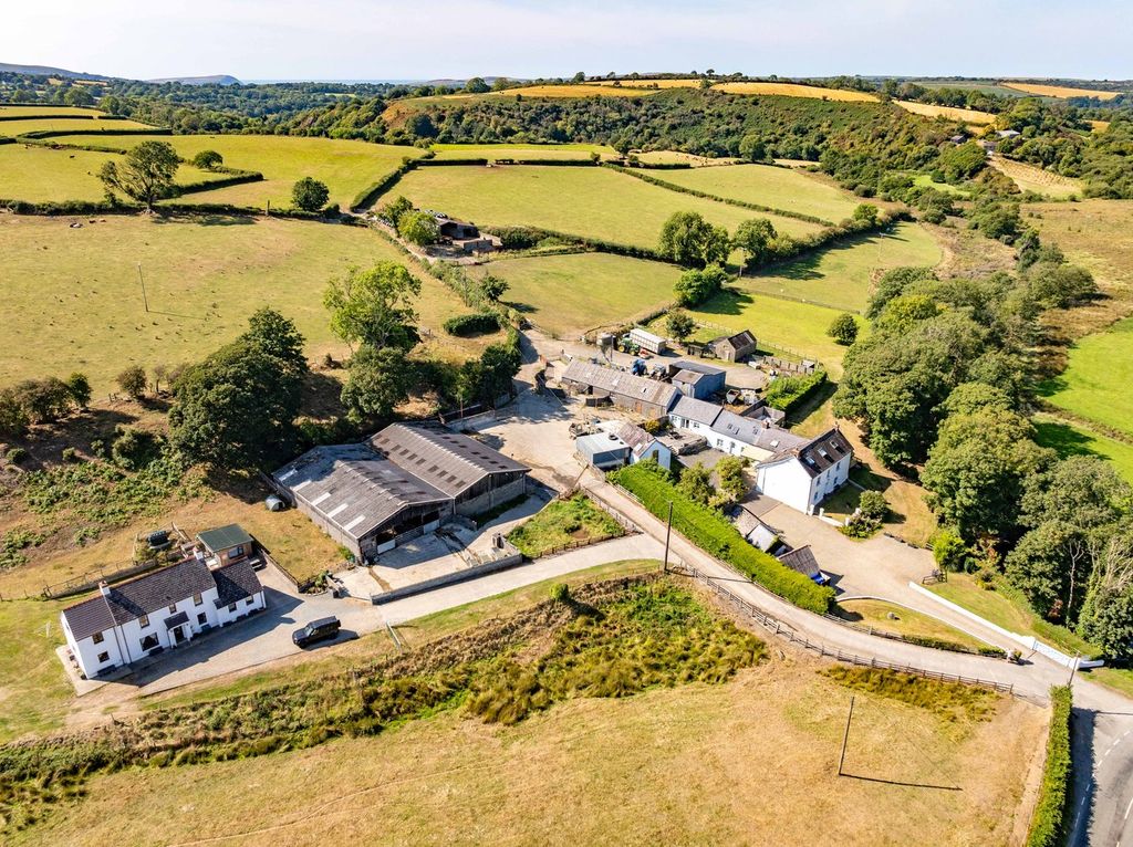 Property photo 1 of 89