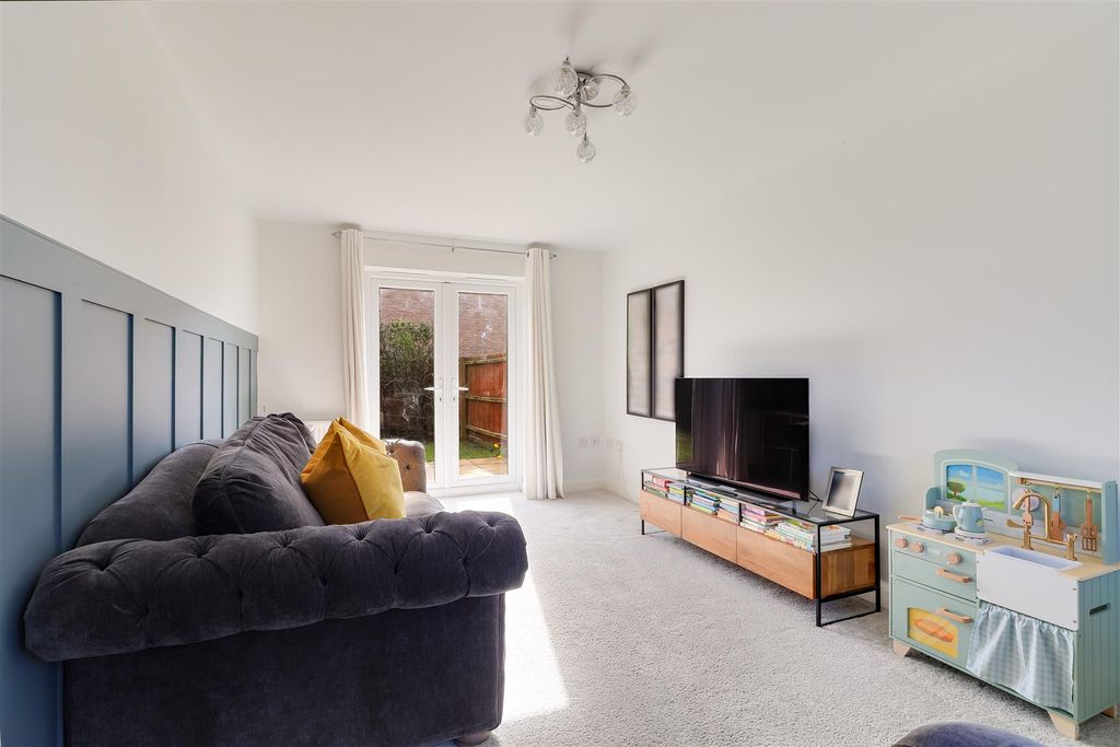 Property photo 3 of 20 Img (2).Jpg