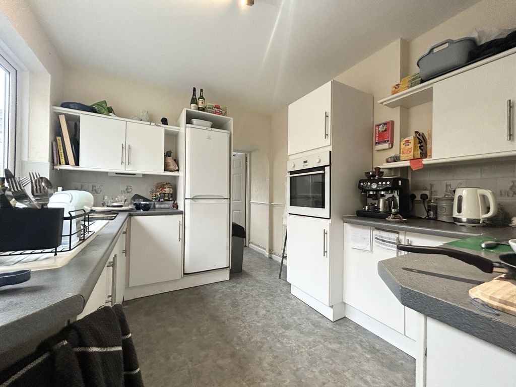 Property photo 1 of 7 Img_5459