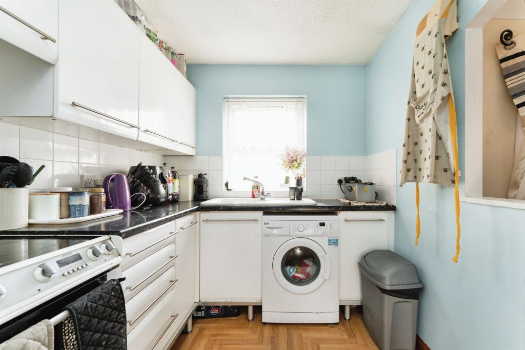 Property photo 3 of 16