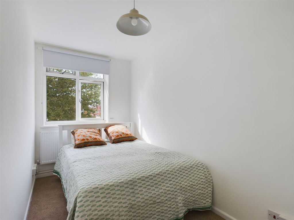 Property photo 3 of 14 Cam01167G0-Pr0054-Still003.Jpg