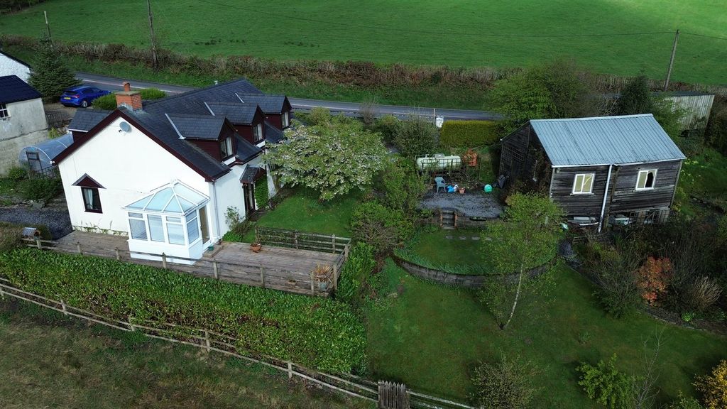 Property photo 1 of 29