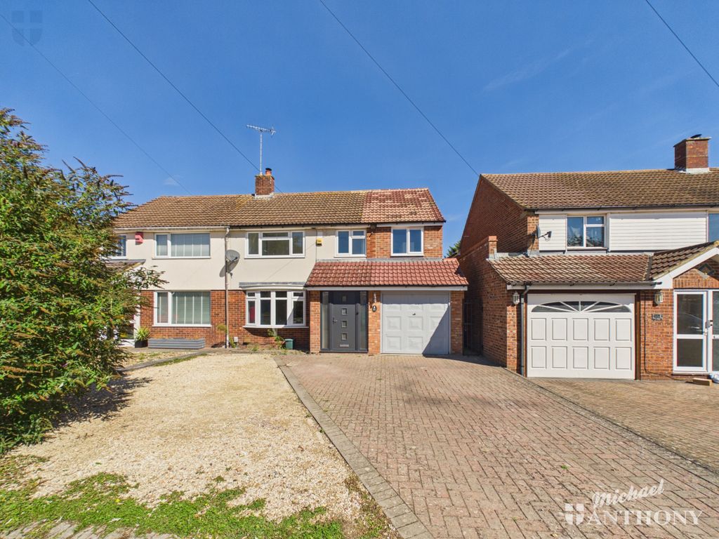 Property photo 1 of 15 Cam03218G0-Pr1158-Still020