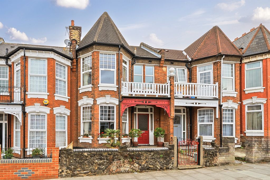 Property photo 1 of 13