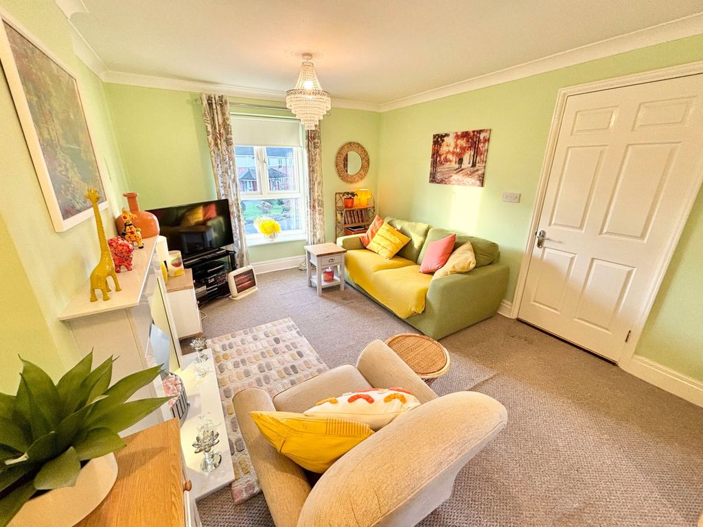 Property photo 3 of 19