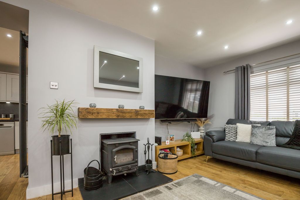 Property photo 2 of 21 Img_6475