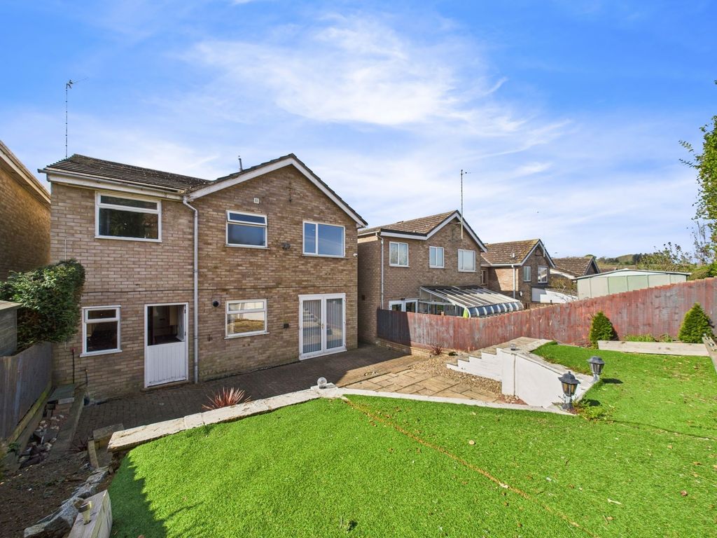 Property photo 2 of 22