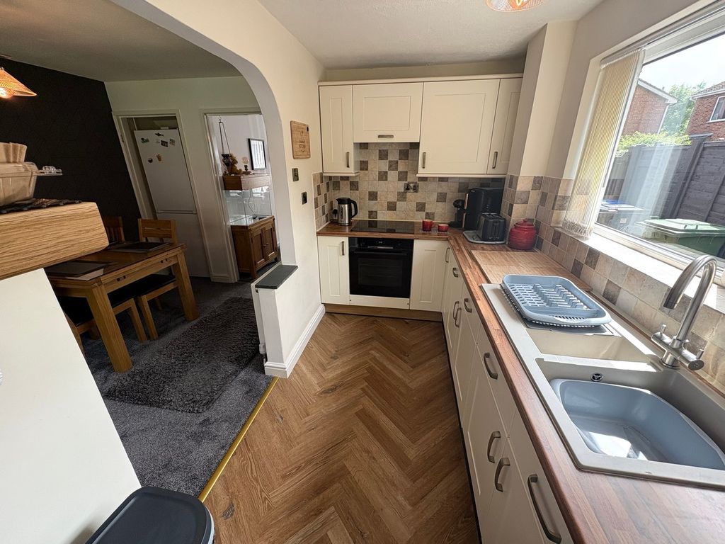 Property photo 2 of 13