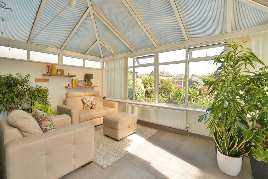 Property photo 3 of 19 Pbox-Img.Jpg