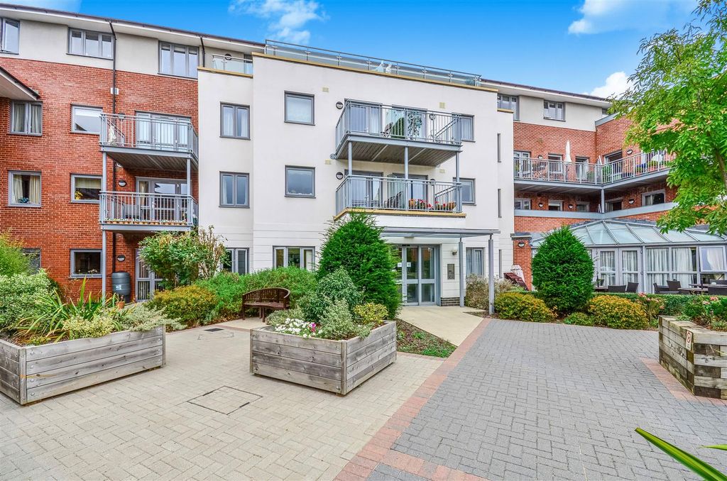 Property photo 1 of 23 d887c10c-Bc60-4849-8F62-01B408B71F81.Jpg