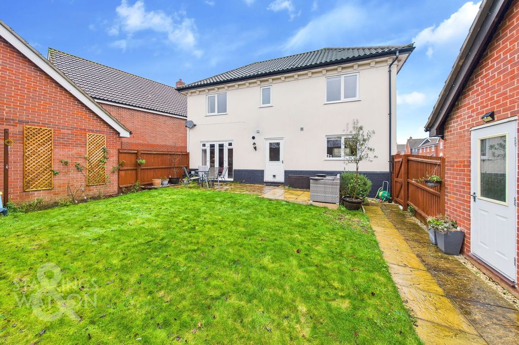 Property photo 1 of 22