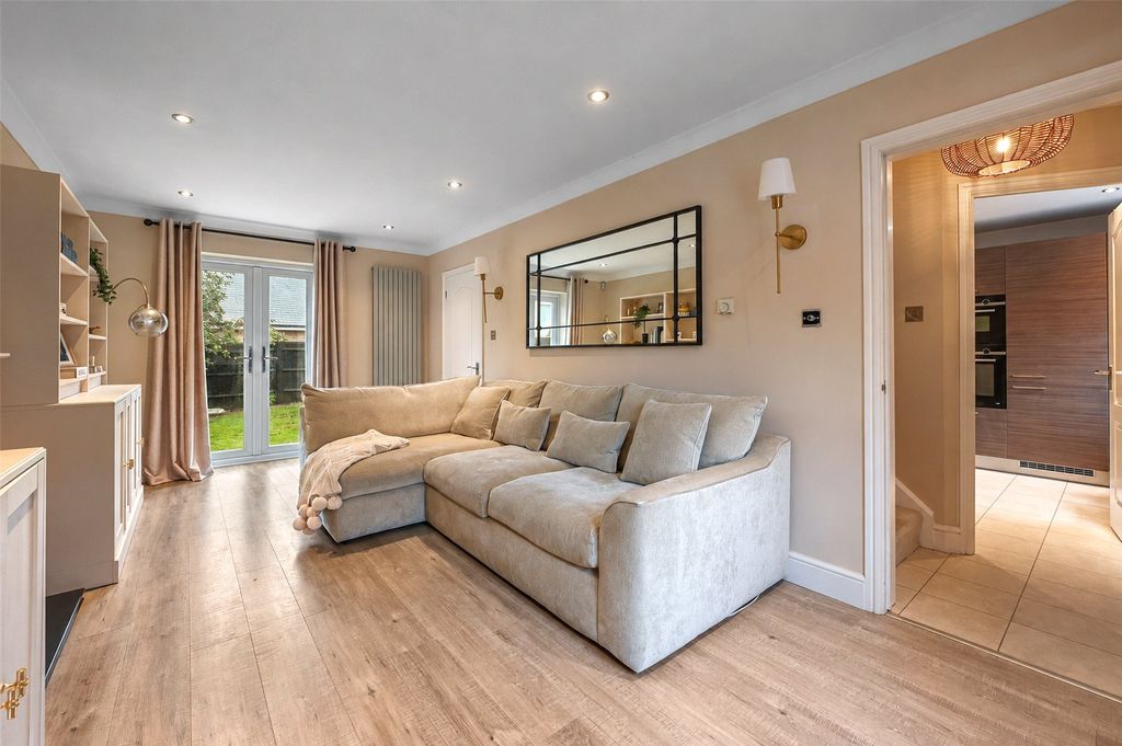 Property photo 2 of 35 Picture No. 46