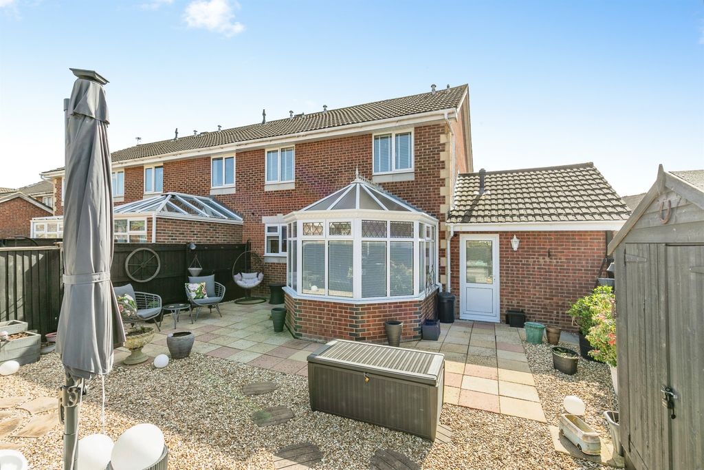 Property photo 2 of 20