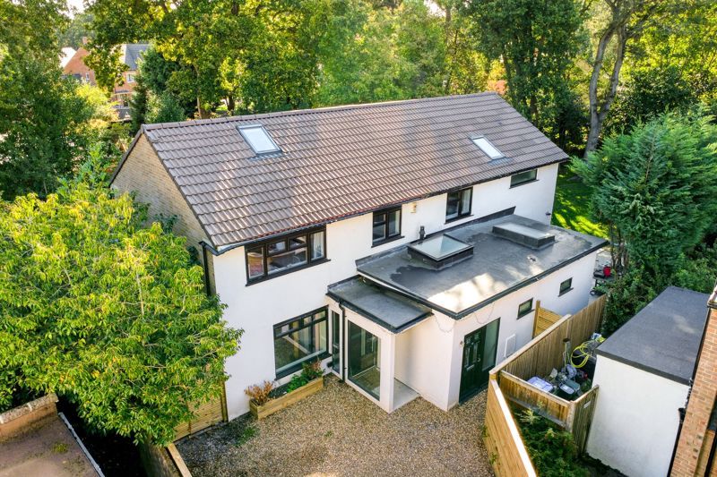 Property photo 1 of 28 Photo 13