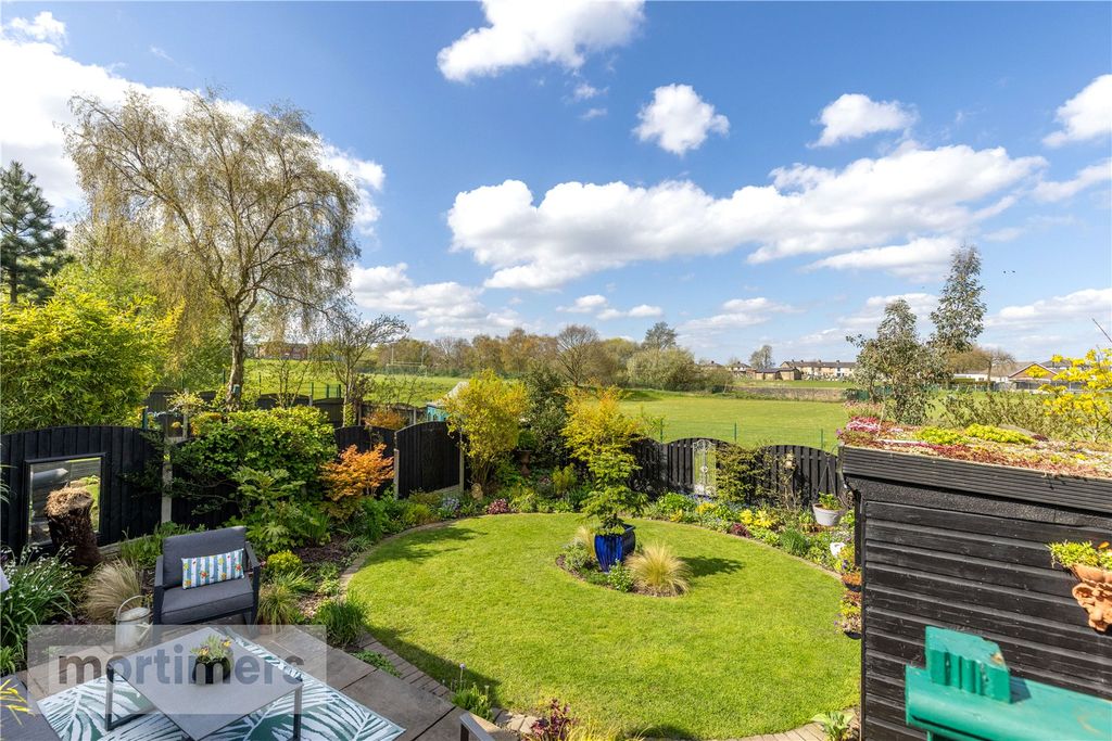 Property photo 3 of 32 Rear Garden