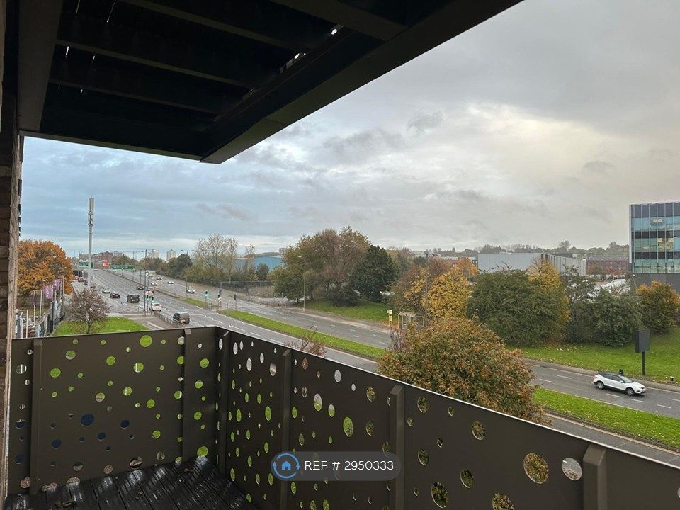 Property photo 2 of 33 Balcony Pic 1