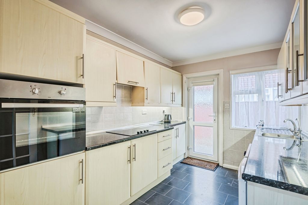 Property photo 3 of 15 Pbox-Img.Jpg