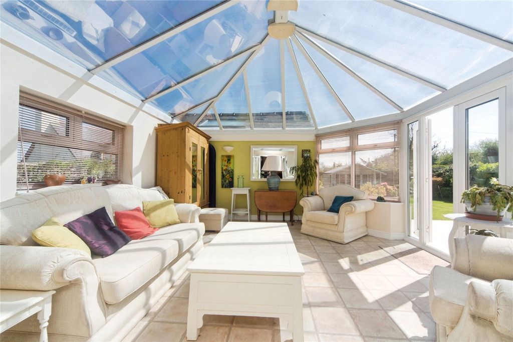 Property photo 3 of 47 Picture No. 19