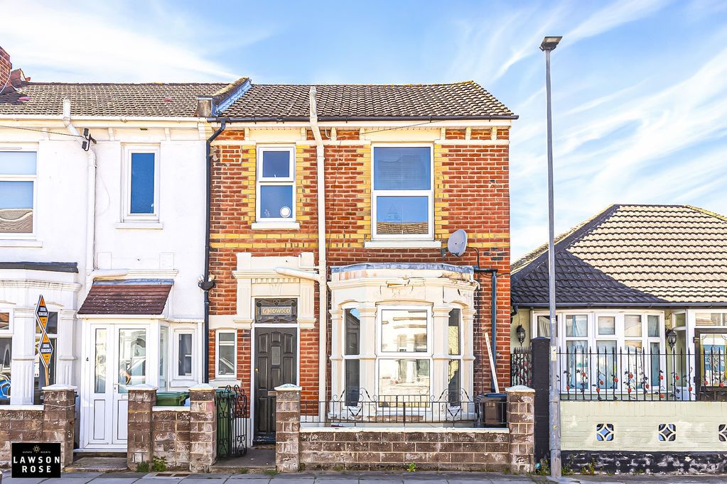 Property photo 1 of 20 .