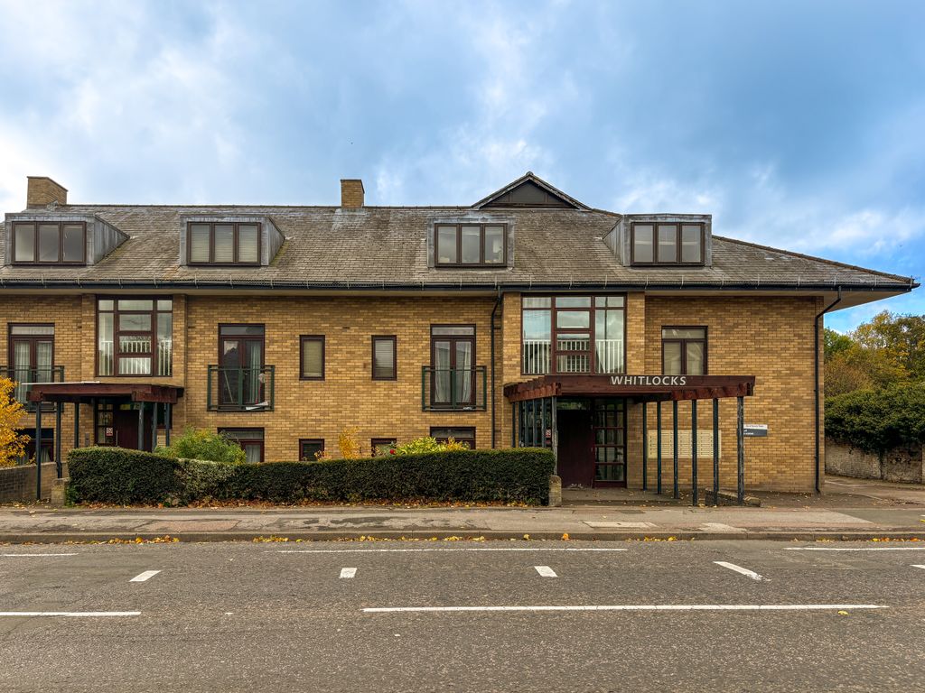 Property photo 1 of 10 Front