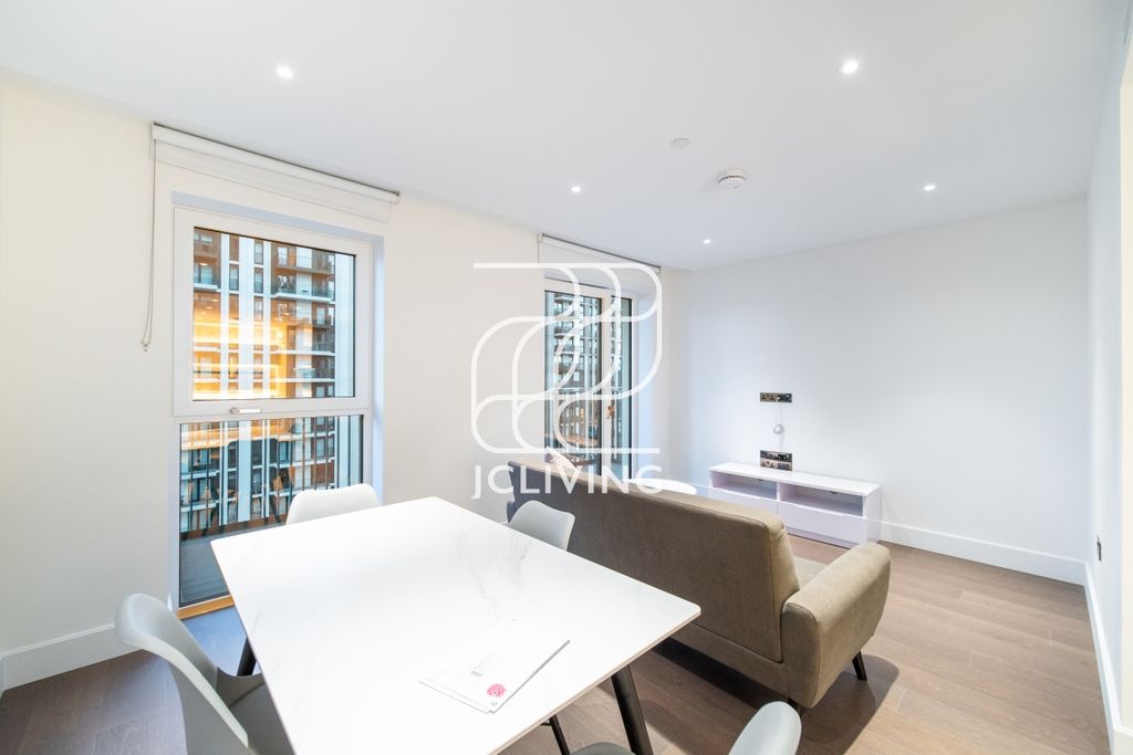 Property photo 3 of 23 Dsc05237-2