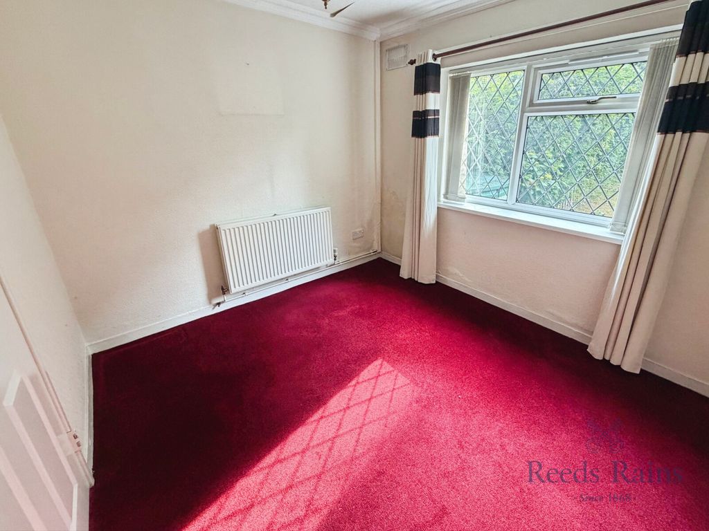 Property photo 3 of 14 Dining Room