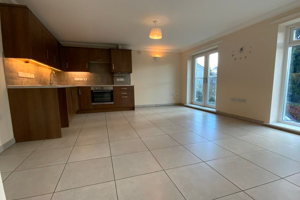 Property photo 3 of 21