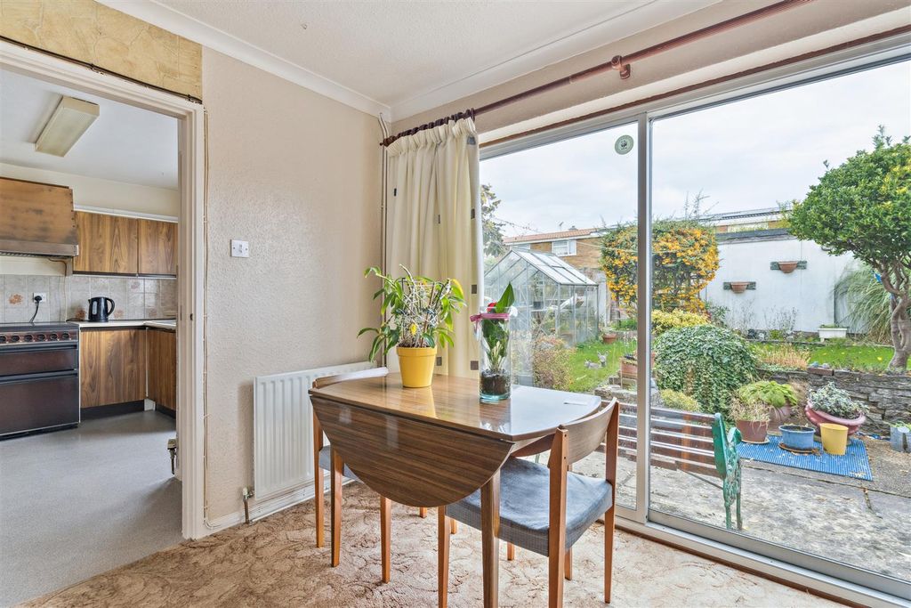 Property photo 2 of 17 Dsc02235-E5E9Ca6B8F921F4B56B947647242Dbb4.Jpg