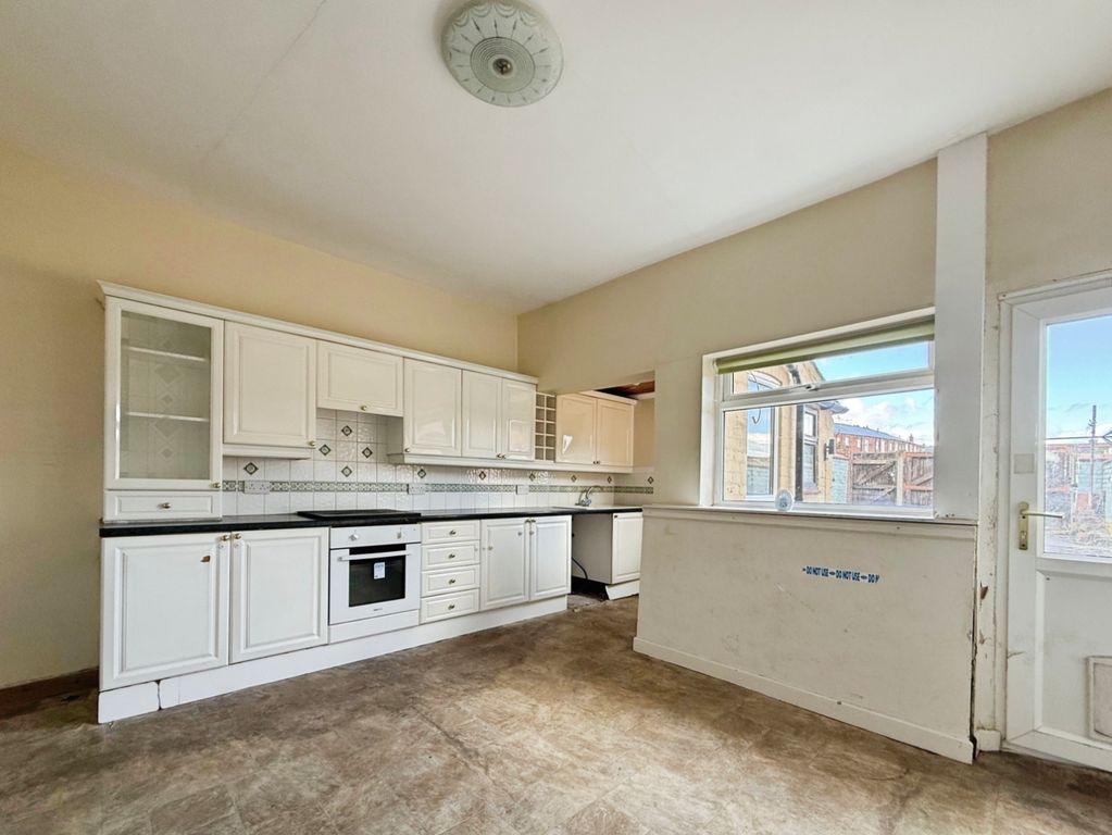 Property photo 2 of 16 Pbox-Img.Jpg
