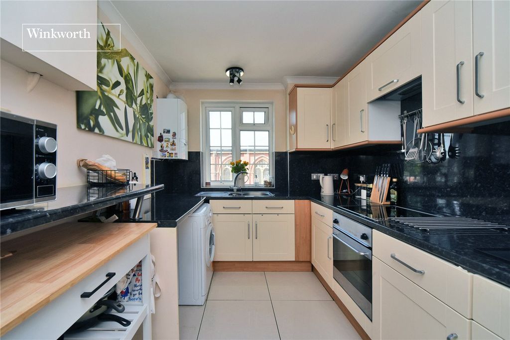 Property photo 3 of 11 Picture No. 19