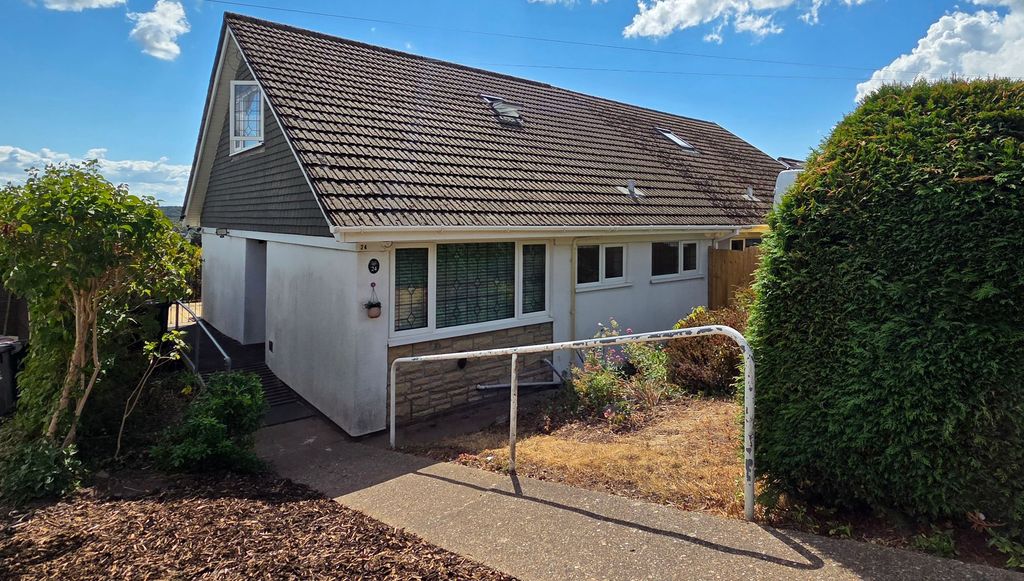 Property photo 1 of 32