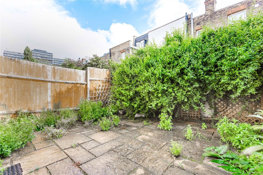 Property photo 3 of 8