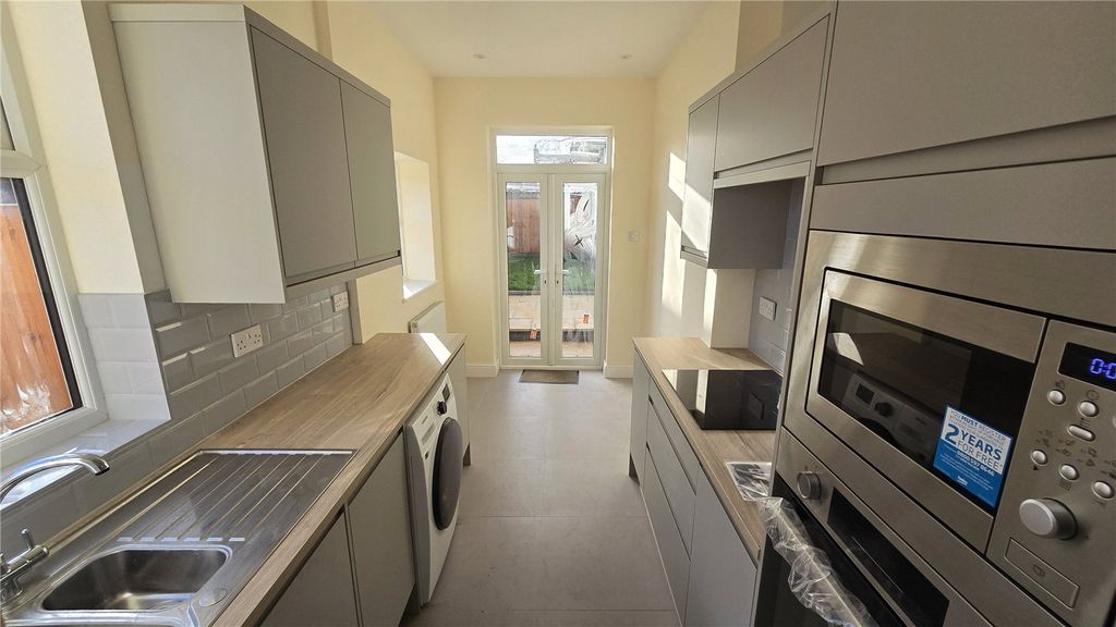 Property photo 2 of 16 Picture No. 06