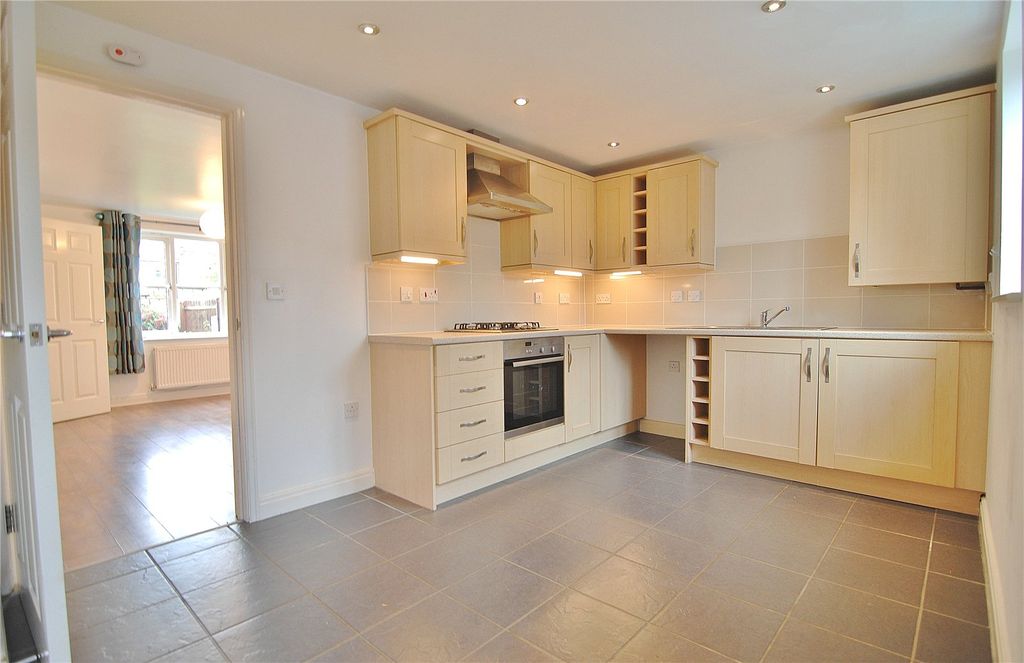 Property photo 2 of 11 Picture No. 15