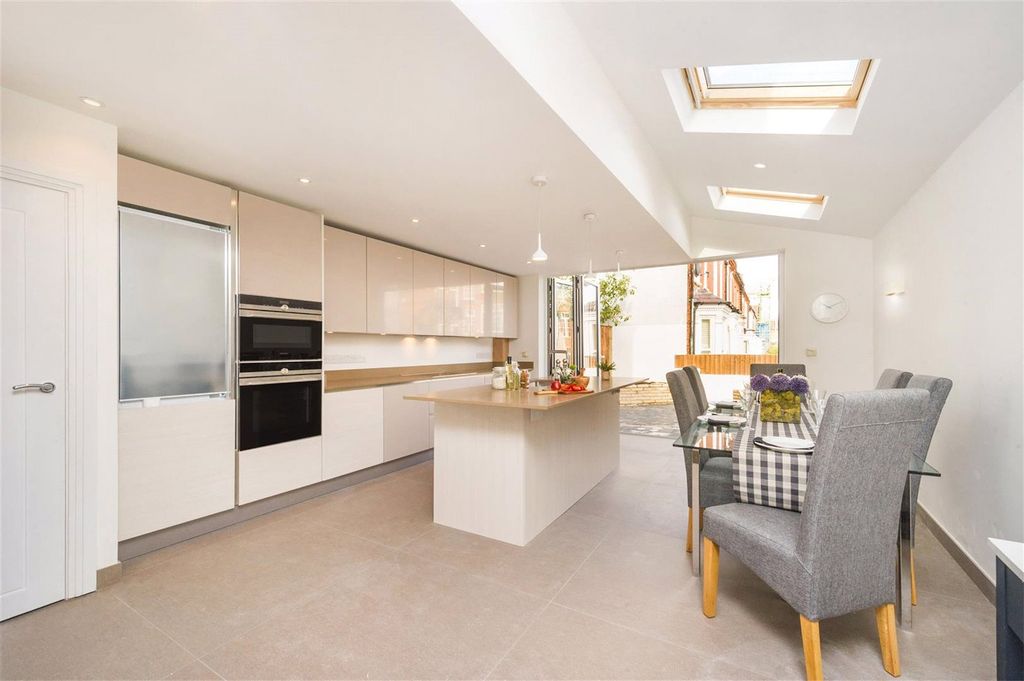 Property photo 2 of 13 Kitchen